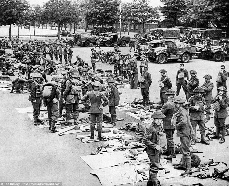 Кадры после эвакуации: британские солдаты прибыли домой Дюнкерк, война, исторические фотографии, история, редкие кадры, солдаты, фильм, фото