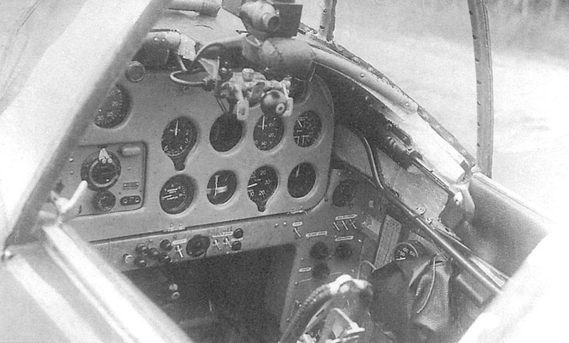 Кабина советского истребителя ЛаГГ-3.