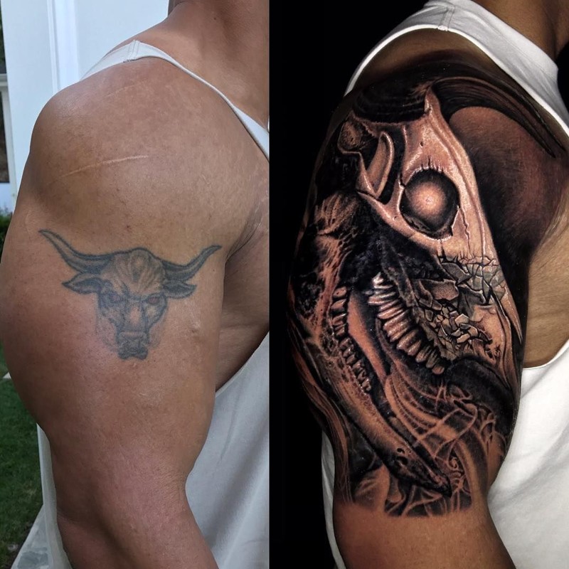 Дуэйн 'Скала' Джонсон перекрыл свою старую татуировку на руке