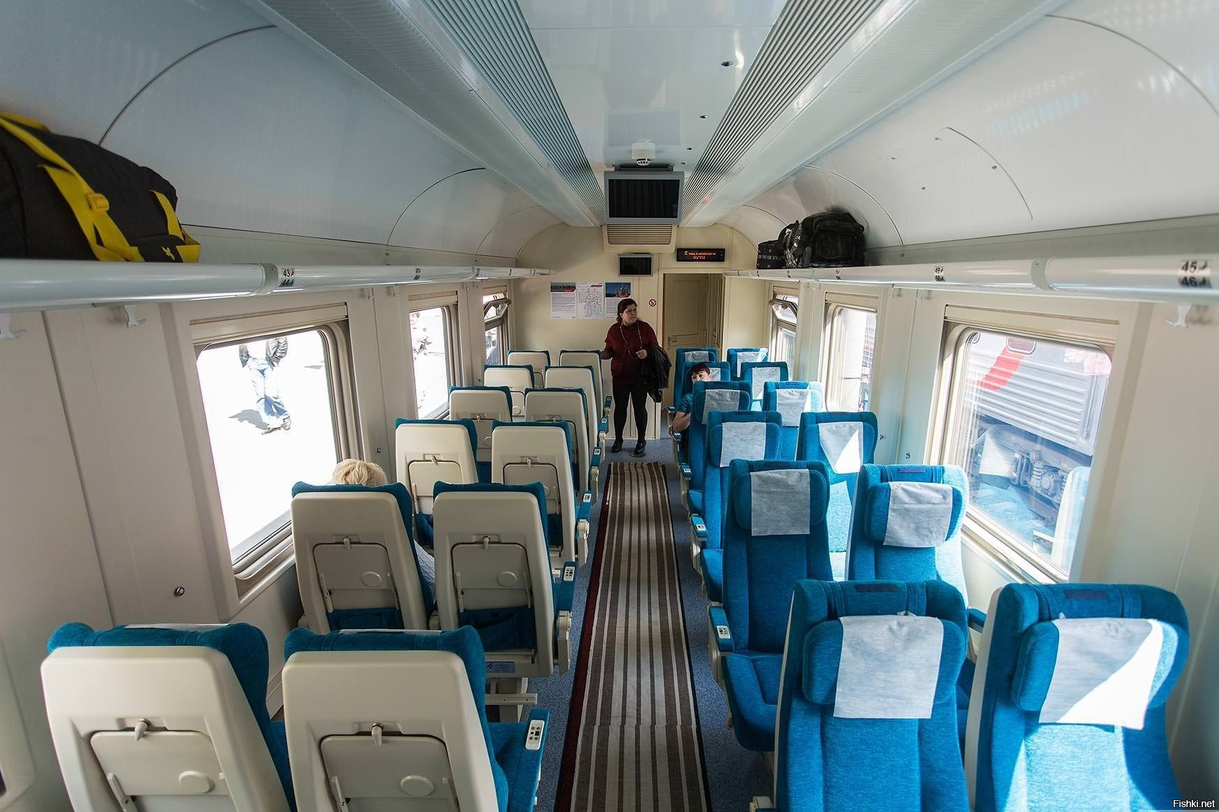 Двухэтажный поезд брянск москва фото внутри вагона