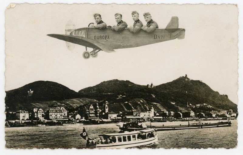 1930-1940-е годы. Фотомонтаж: нацистские офицеры в самолёте. Германия