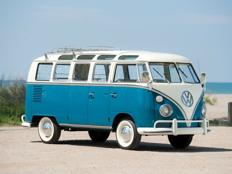 Cтарейший микроавтобус Volkswagen Samba готов к реставрации