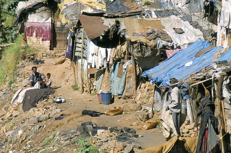"Скрытый апартеид": жизнь "неприкасаемых" в Индии