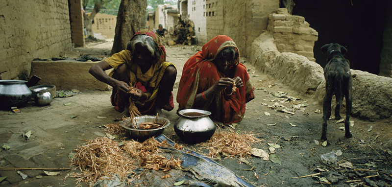 "Скрытый апартеид": жизнь "неприкасаемых" в Индии