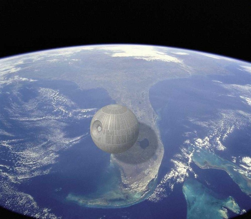Знаменитая «Звезда смерти» из вселенной «Звездных войн» прикрывает собой четвертую часть штата Флорида