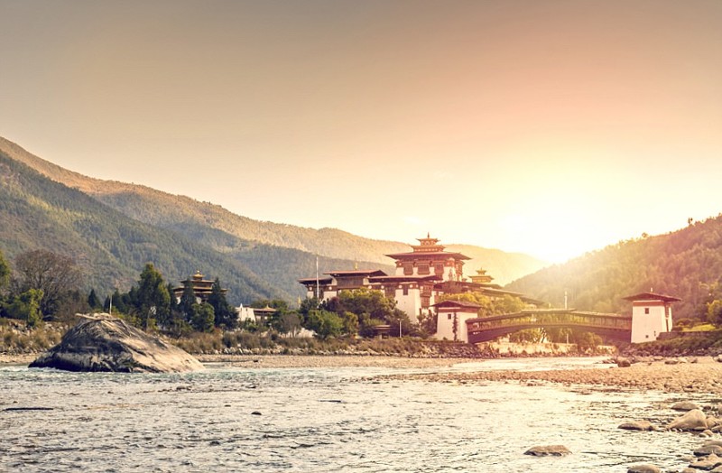 Бутан - 155 тысяч туристов в год