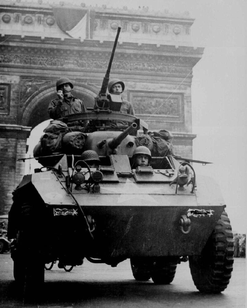 Освобождение Парижа. Август 1944 года.