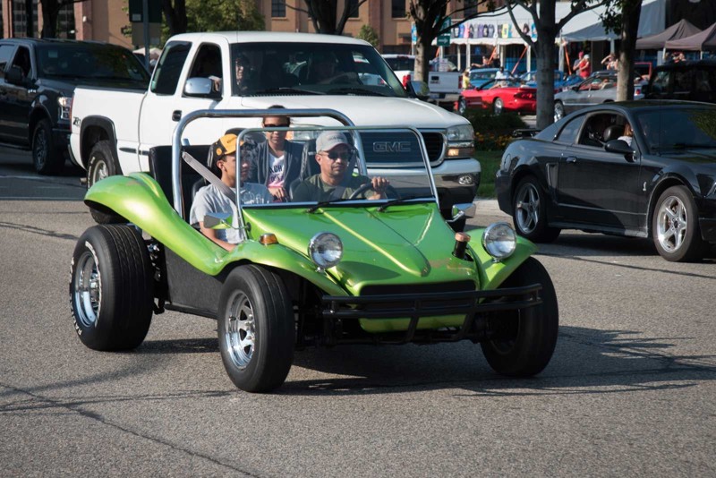 Woodward Dream Cruise - крупнейший автопробег в США