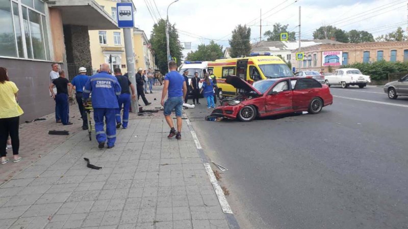 Авария дня. Пятеро человек пострадали в Брянске