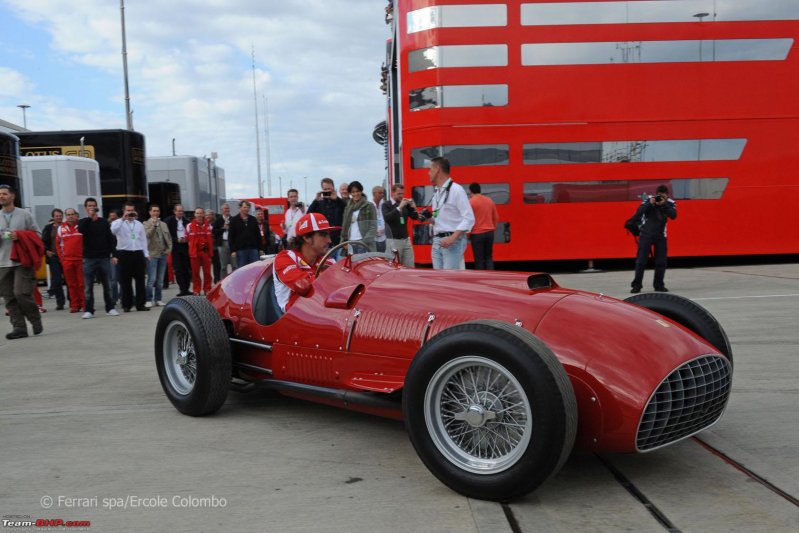 Фернандо Алонсо опробовал Ferrari 375 в дни уик-энда Гран При Великобритании ’11, когда Scuderia отмечала 60-летие первой победы в Чемпионате мира.