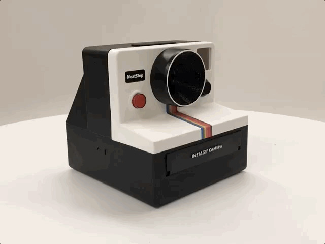 Парень создал камеру, «печатающую» гифки вместо фотографий