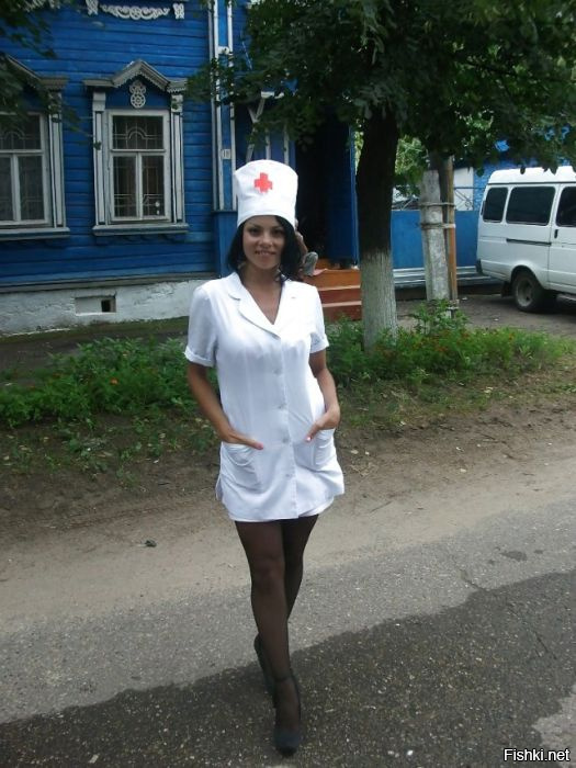 Медсестричка желает поближе познакомиться с доктором