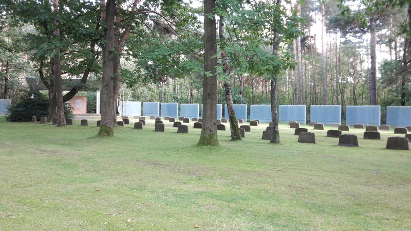 Кладбище советских военнопленных в Германии в местечке Stukenbrock-Senne
