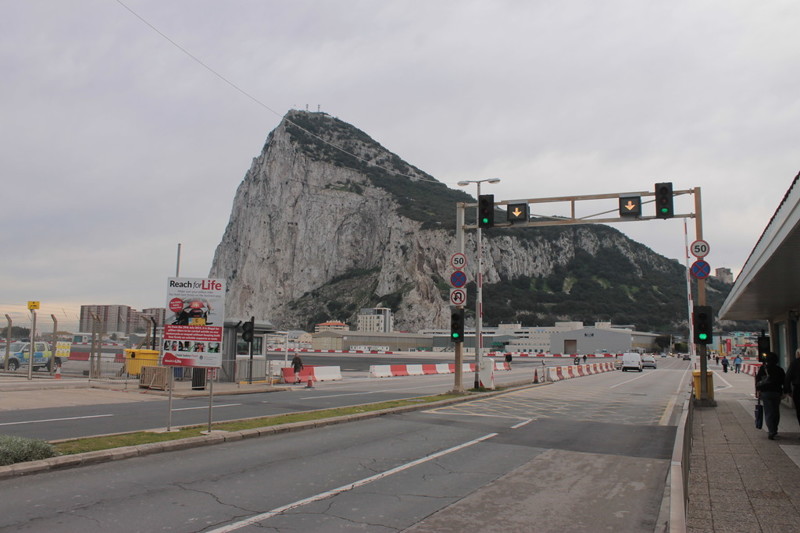 Гибралтар. Кусочек настоящей Великобритании на стыке двух континентов