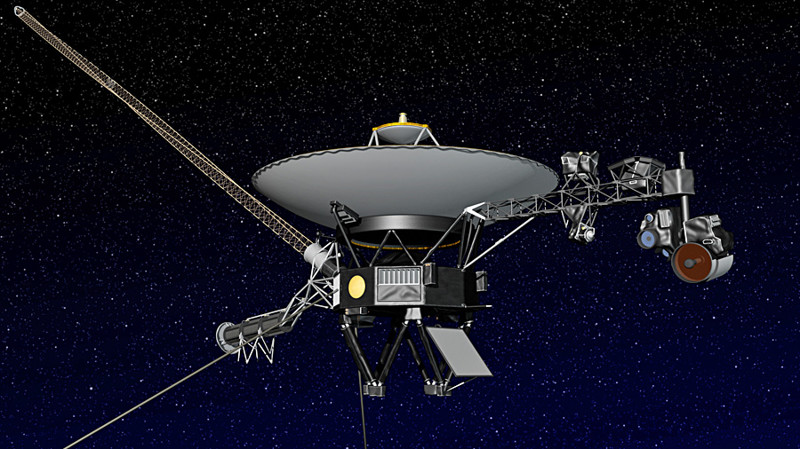 Основная миссия космического аппарата должна была продлиться всего пять лет — предполагалось, что он пролетит рядом с Юпитером, Сатурном и его спутником Титаном, и потом перестанет передавать сигналы на Землю.