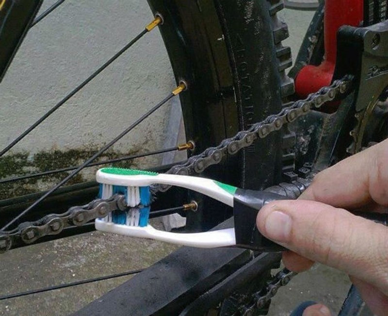 Велосипедная цепь тоже нуждается в регулярной очистке 