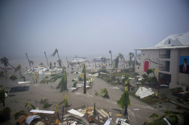 Отель "Меркурий" в Мариго, остров Сен-Мартен, разрушенный ураганом Ирма