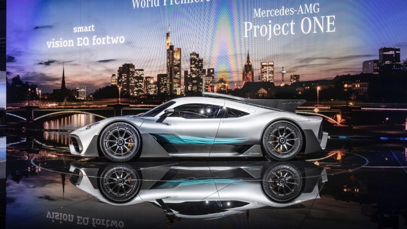 Mercedes-AMG Project ONE - гражданский гиперкар с технологиями Формулы-1