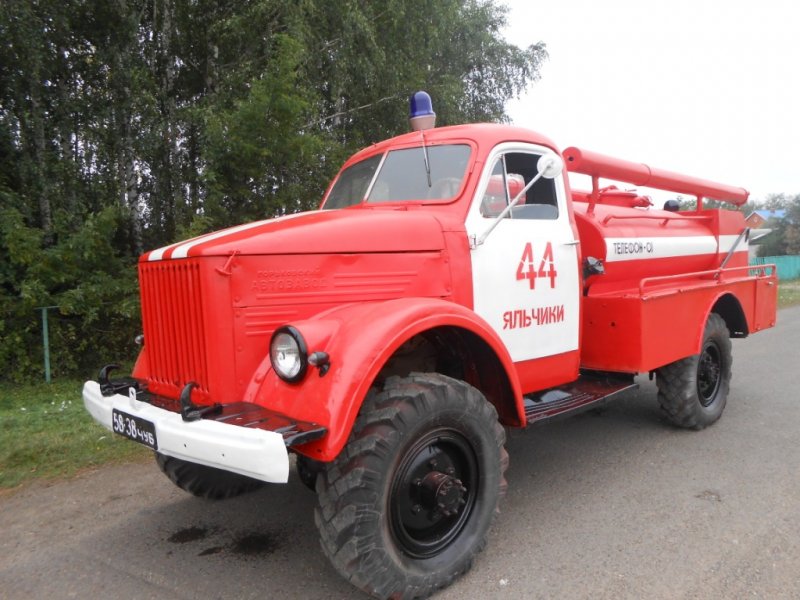 В Чувашии восстановили старую пожарную машину АЦУ-20