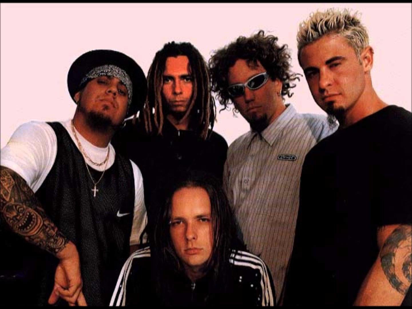 Korn single. Korn 1993. Группа Korn 1994. Korn Band 1999. Korn 90s.