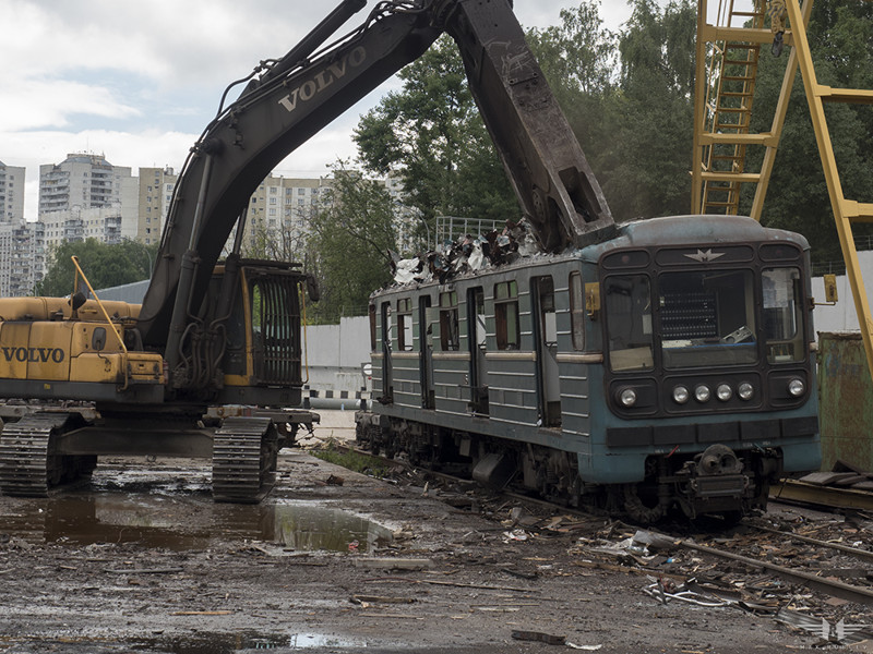 Как умирают вагоны московского метро