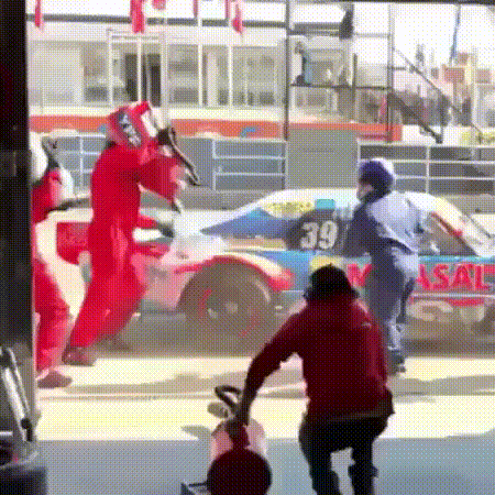 Подборка автомобильных гифок