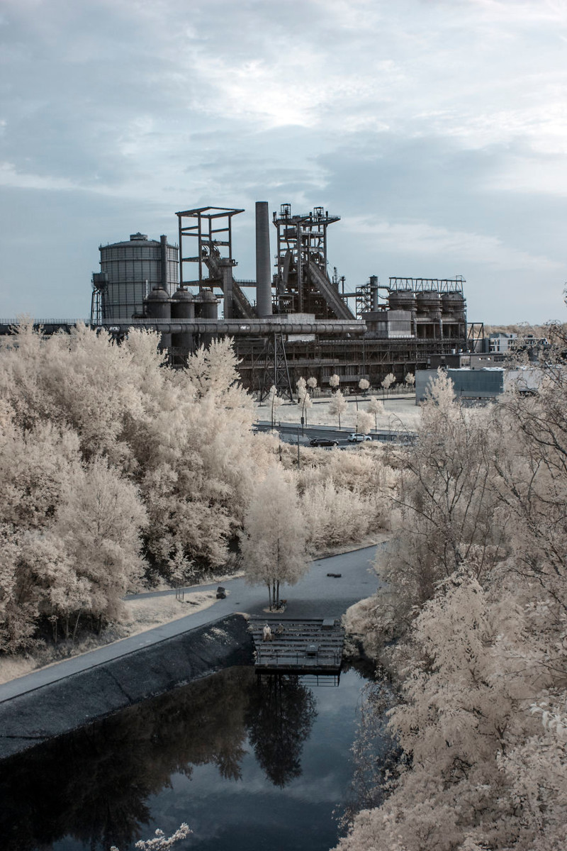Индустриальная красота Германии: завораживающие инфракрасные фото