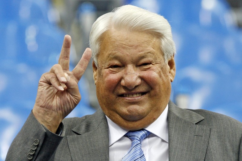 Кто бы мог подумать, что и Борис Ельцин, помимо увлечения теннисом, писал стихи, да еще какие.