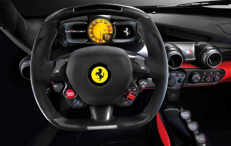 Ferrari LaFerrari: Последний куплет лебединой песни за 590 млн рублей
