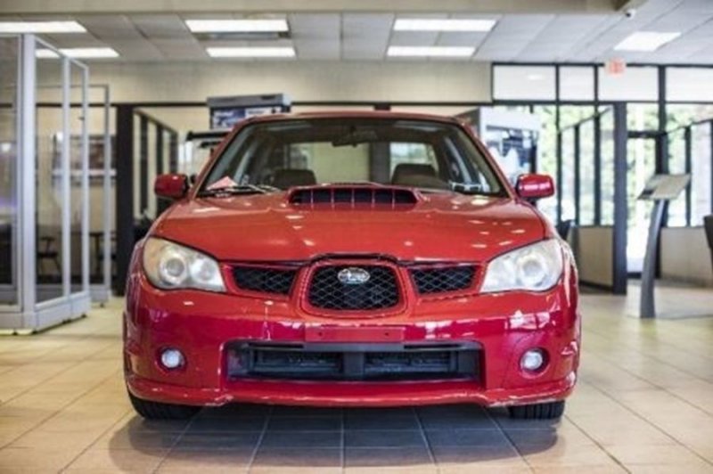 Красный Subaru WRX из «Малыша на драйве» продали очень дорого