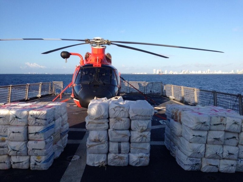 Кокаин, захваченный Береговой охраной США в Майами