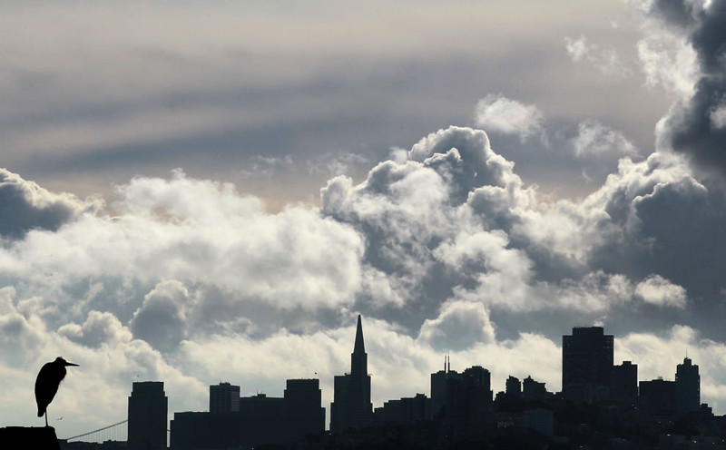 Как менялась стоимость разгона облаков на День города в Москве