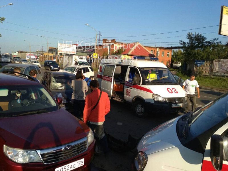 В Красноярске столкнулись пять автомобилей