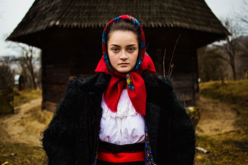 Девушка из Марамуреш, Румыния