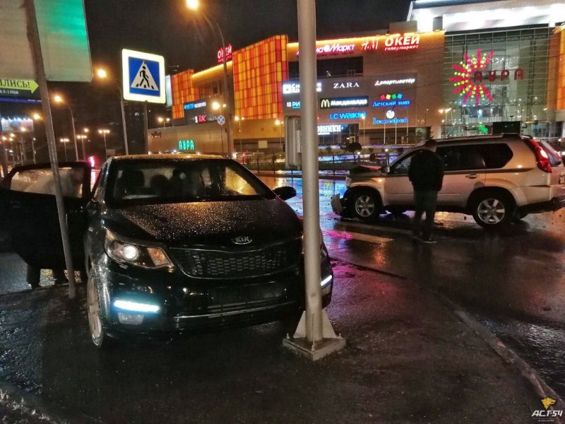 Авария дня. Женщина серьезно пострадала в Новосибирске
