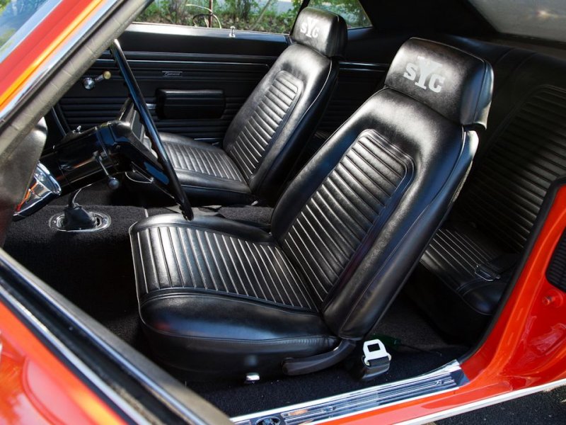 Пожиратель Мустангов: Chevrolet Camaro первого поколения 