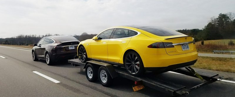 Хакнутая и очень быстрая Tesla продается в США
