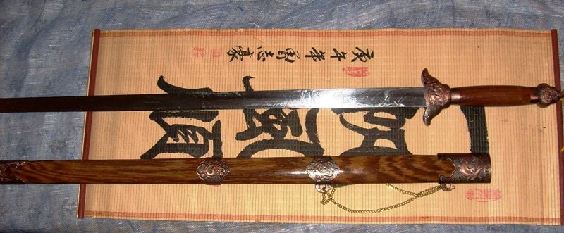 Холодное оружие китая. Китайский меч Цзянь. Древние китайские мечи Цзянь. Китайские мечи Цзянь Дао. Холодное оружие древнего Китая.