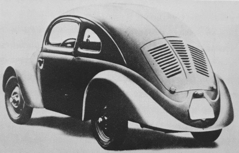 А это настоящий прототип Жука — VW Type 30, изготовленный на заводах Daimler-Benz