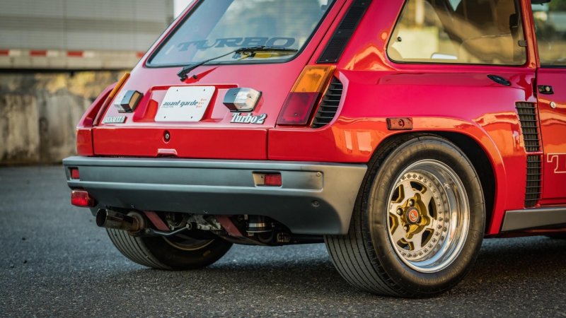 30-летний Renault R5 Turbo 2 Evo выставлен на аукцион