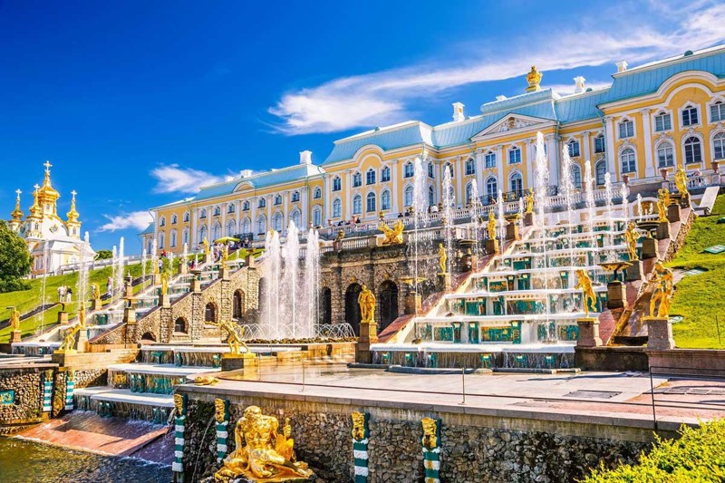 «Туристический Оскар», церемония присуждения которого впервые прошла на территории России, был вручен Северной столице как «лучшему городскому направлению Европы».
