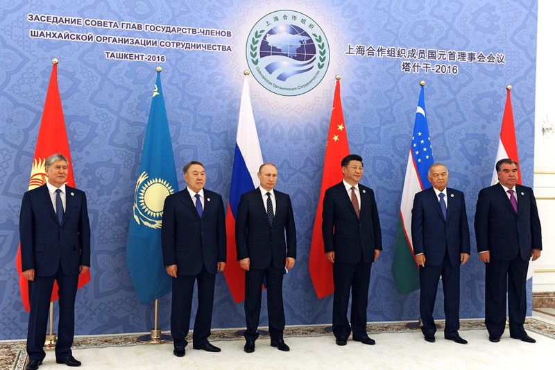 ШОС - Шанха́йская организа́ция сотру́дничества — международная организация, основанная в 2001 году лидерами Китая, России, Казахстана, Таджикистана, Киргизии и Узбекистана.
