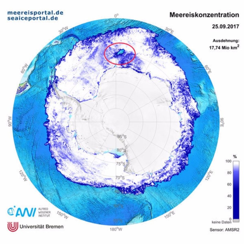 В Антарктиде появилась огромная дыра, и никто не знает причину