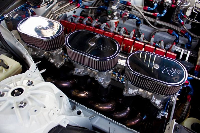 Двигателя с шестью роторами установили в BMW M6