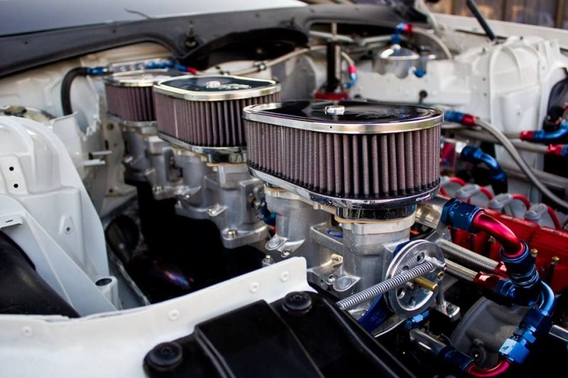 Двигателя с шестью роторами установили в BMW M6