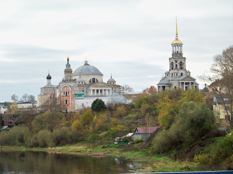 Борисоглебской монастырь - один из старейших в России, известен с 1038 года