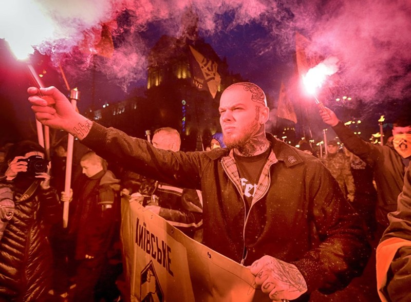 Националисты прошли маршем по Киеву, реакция европейцев, перевод "Der Standard", Австрия