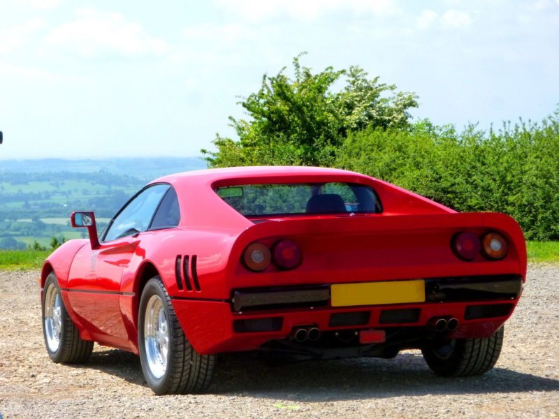 Реплика Ferrari 288 GTO из Toyota MR2 продается за £ 29 950 (39500 USD)