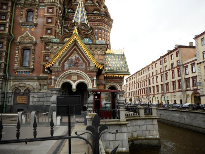 Семь мистических загадок красивейшего Храма Петербурга, повлиявшего на распад СССР
