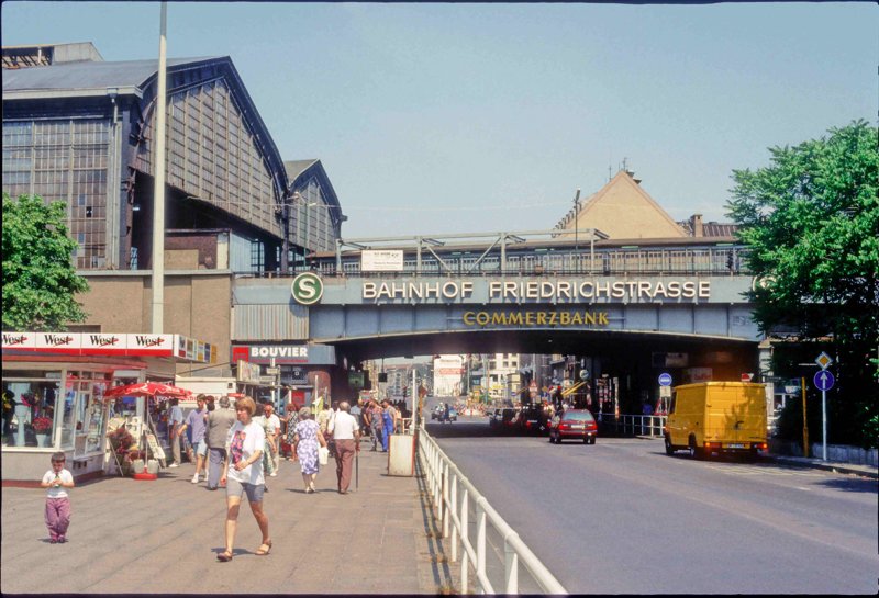 Вокзал на Фридрихштрассе в 1992 году: